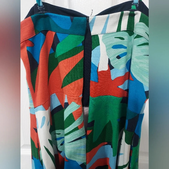 Ann Taylor Factory Multi-color Jungle Print Convertible Dress in Size 12P Petite - Picture 9 of 11